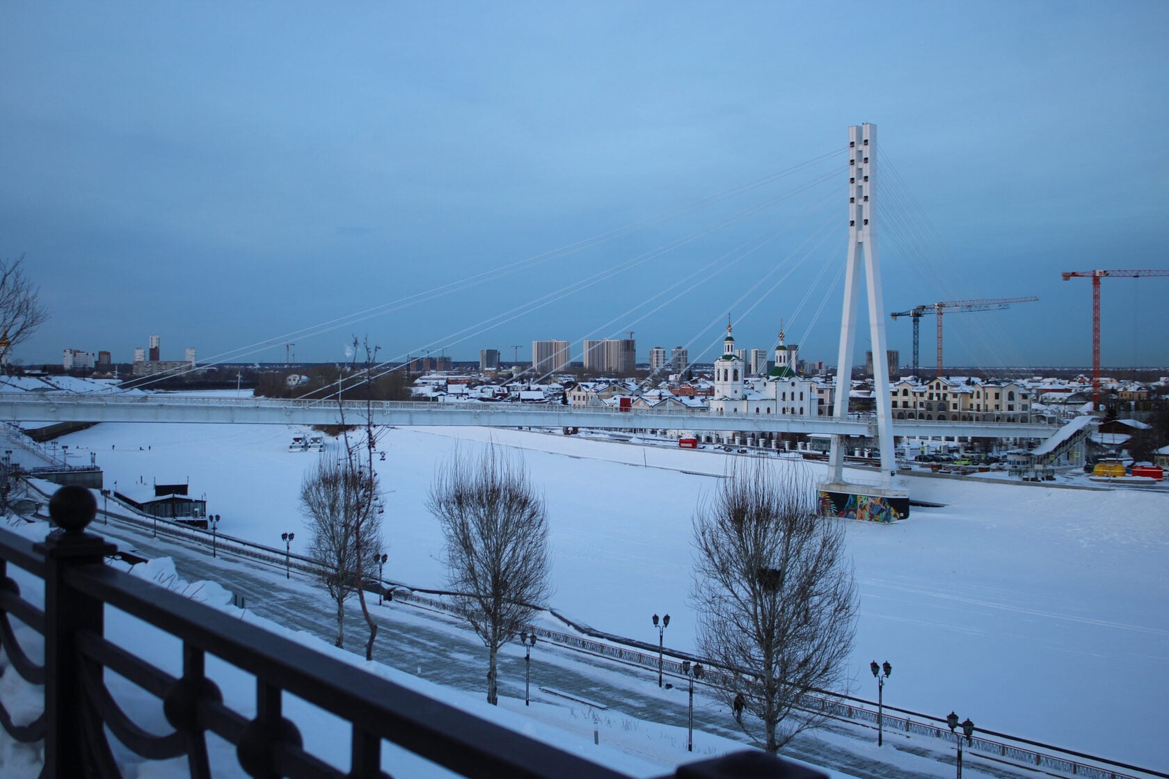 Мост Влюблённых в Тюмени